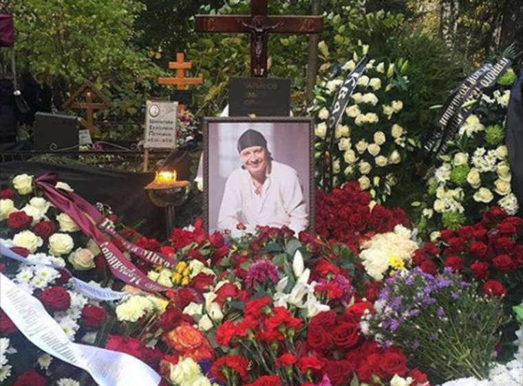 Дмитрия Марьянова похоронили 18 октября на Химкинском кладбище Москвы