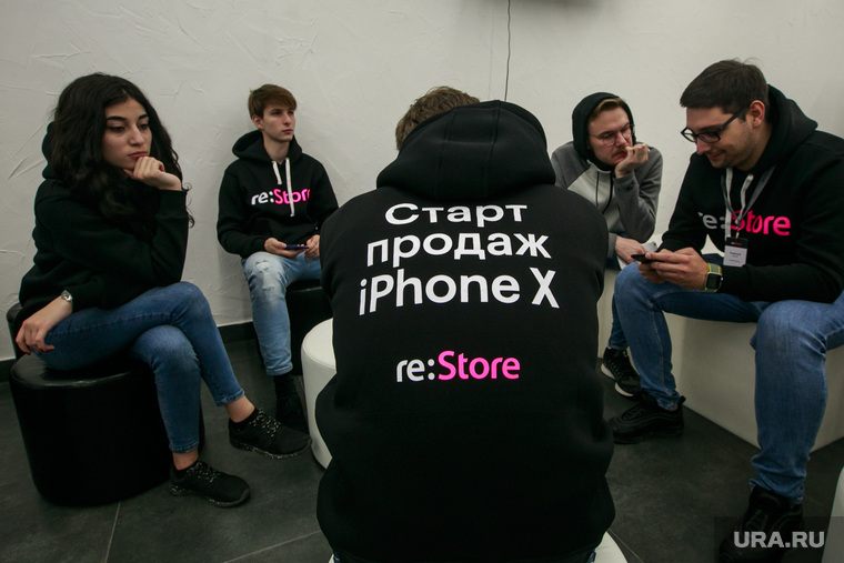 Старт продаж Apple IPhoneX в re:Store на Тверской, 27. Москва , restore, iphone 10, старт продаж