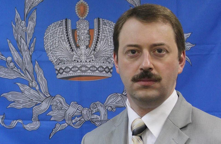 Лидер московского отделения хотел пойти на выборы, не дожидаясь решения всероссийского съезда монархистов