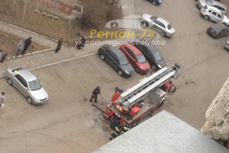 Пожарная машина застряла на улице Воровского