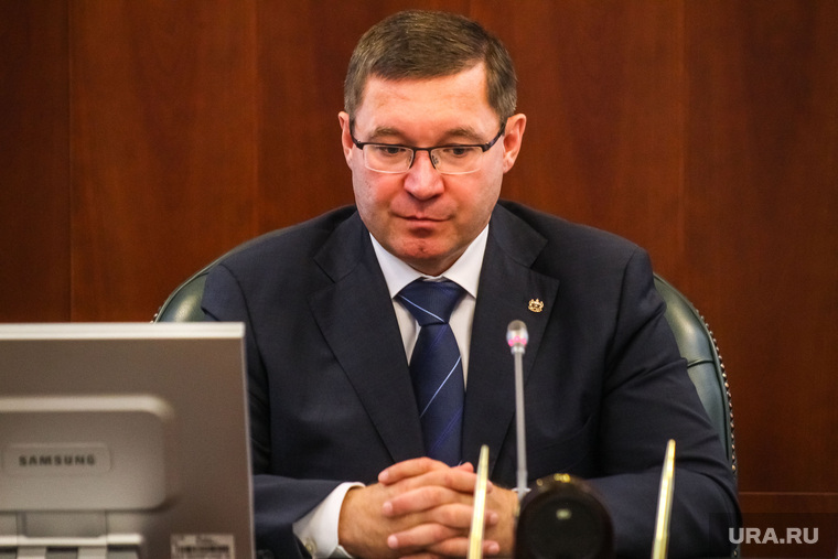 Пресс-конференция губернатора Владимира Якушева, приуроченная к 73-летию Тюменской области. Тюмень, якушев владимир, портрет