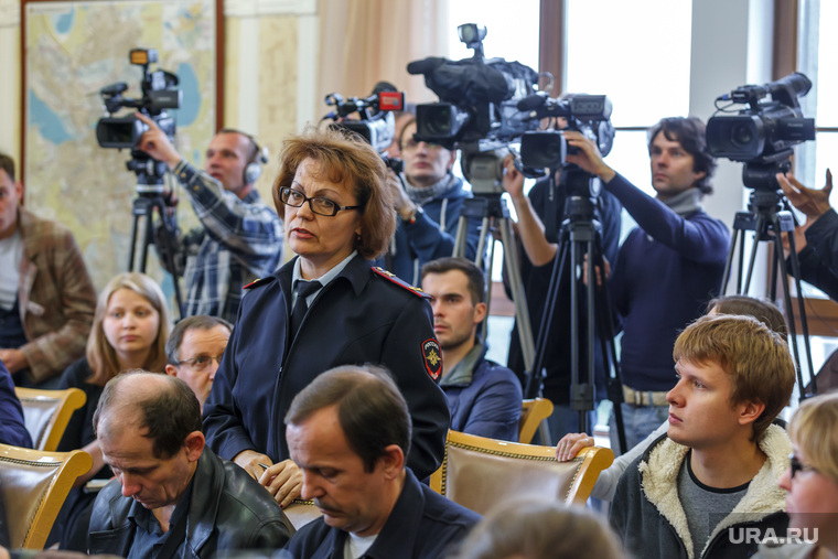 Пресс-конференция Евгения Ройзмана по поводу убийства. Екатеринбург, пелевина нина, журналисты