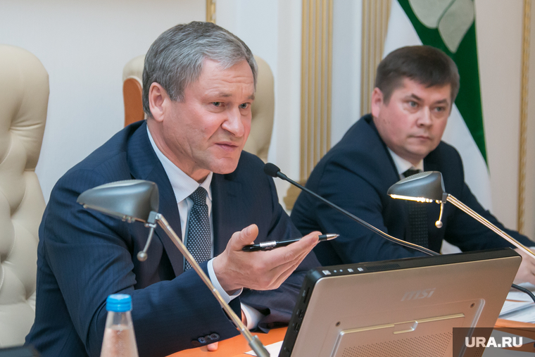 Алексей Кокорин потребовал от глав районов не допускать долгов в бюджетных учреждениях и вовремя информировать о проблемах