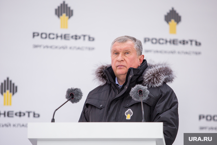 Церемония ввода в эксплуатацию комплекса месторождений Эргинского кластера в Кондинском районе. Ханты-Мансийск

, сечин игорь, роснефть, портрет
