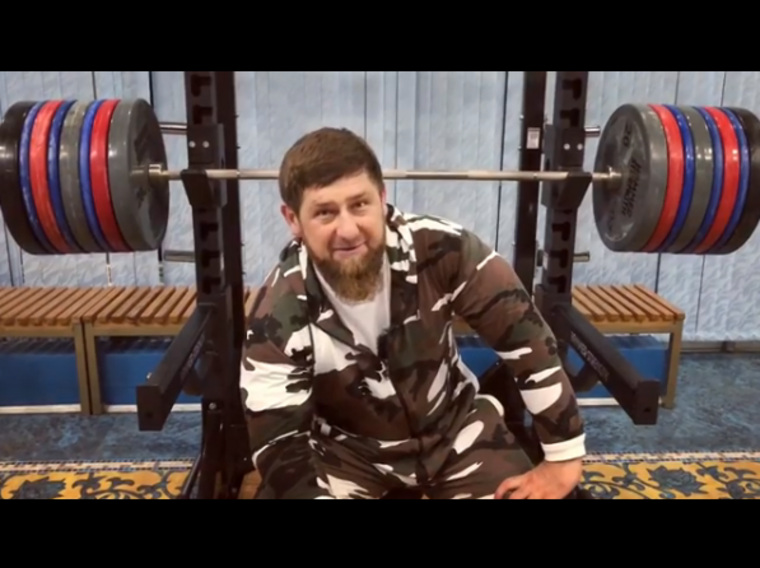 Рамзан Кадыров узнал о попадании в «черный список» США в спортзале