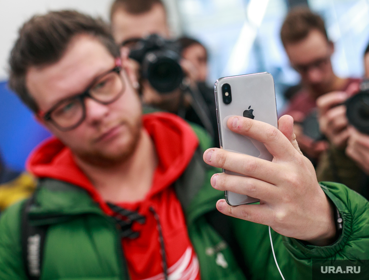 Старт продаж Apple IPhoneX в re:Store на Тверской, 27. Москва , телефон, смартфон, apple, гаджеты, iphone 10, фон, мобильный