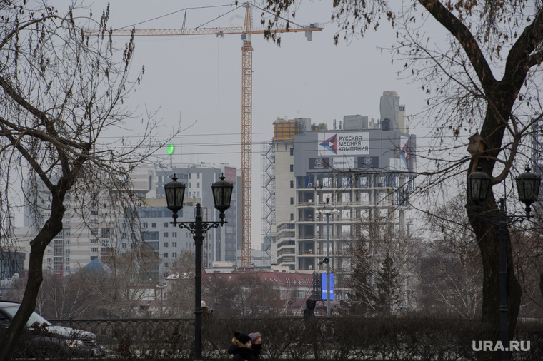 Пыльный грязный Екатеринбург. Город без снега, рмк, строительство