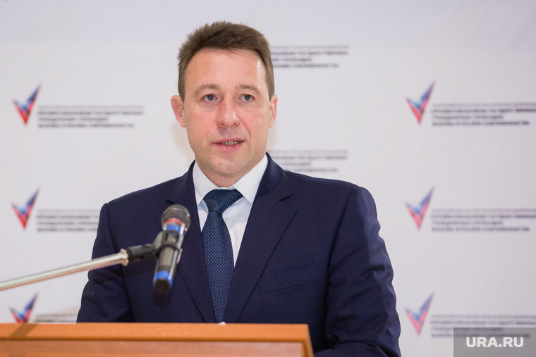 Всероссийская научно-практическая конференция «Профессиональные государственные гражданские служащие: вызов и реалии современности». Сургут, холманских игорь