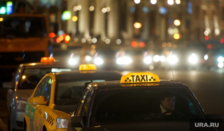 Клипарт по теме Административные здания. Москва, такси, ночной город