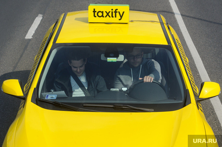 Виды Будапешта. Венгрия, такси, taxify, taxi
