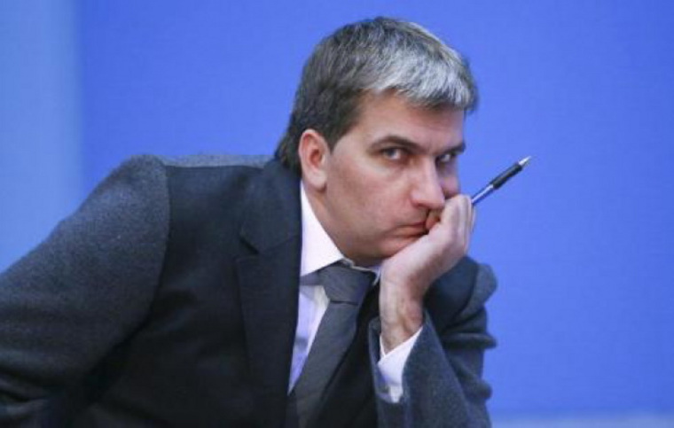 Прошлый гендир фонда капремонта Сергей Макаров за 11 месяцев работы назначил сам себе премиальных свыше 10 млн рублей