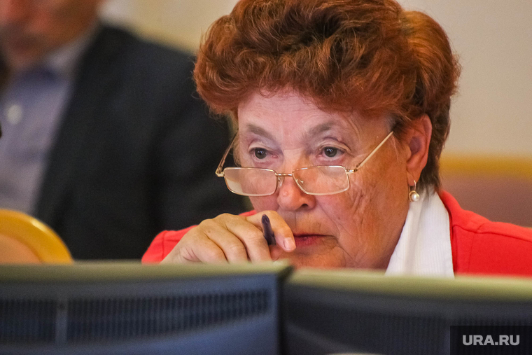 Тамара Казанцева подозревает претендента на престижную должность в коррупции