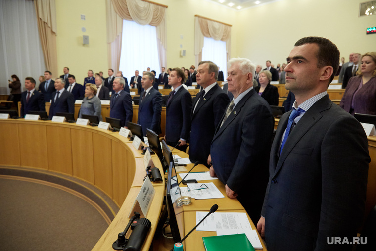 Несмотря на жаркую дискуссию о компетентности судей, депутаты в большинстве проголосовали «за»