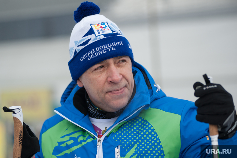 Вместо Олимпиады Шипулин выиграл снегоход в Екатеринбурге. Он задал забегу новую скорость: министр спорта еле отдышался. ФОТО, ВИДЕО