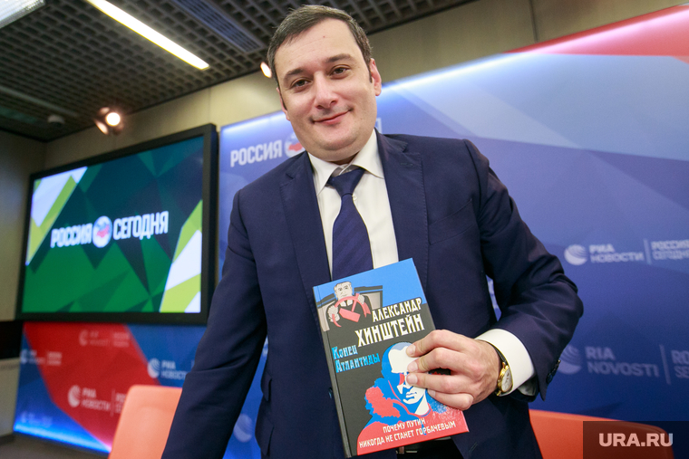 Хинштейн презентовал книгу о Путине и Горбачеве