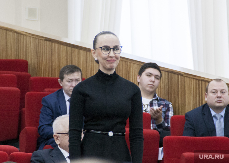 Ирина Пряженникова осталась на посту заместителя председателя счетной палаты Ямала