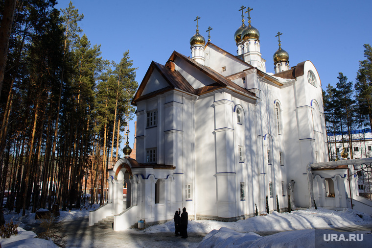 Среднеуральский женский монастырь, который построил и которым руководит отец Сергий.
