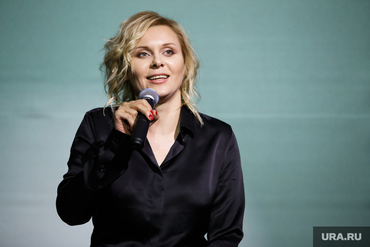 Яна Троянова. Пресс-показ нового сериала ТНТ «Ольга». Екатеринбург, троянова яна