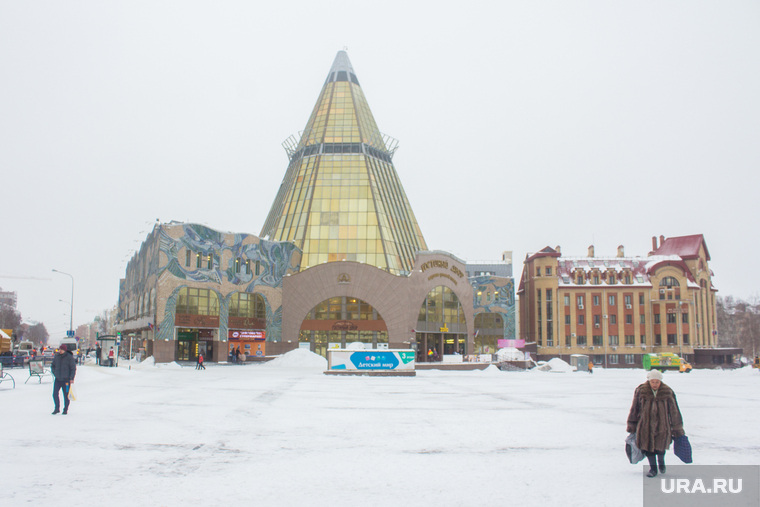 Таблички и дома. Ханты-Мансийск, город ханты-мансийск, трц гостиный двор