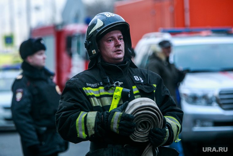 Пожар в Пушкинском музее. Москва, огонь, тушение пожара