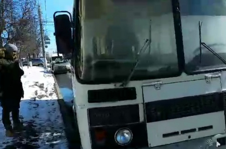 Журналисты вместе с сотрудниками МЧС ехали проверять местный ТЦ на пожароопасность