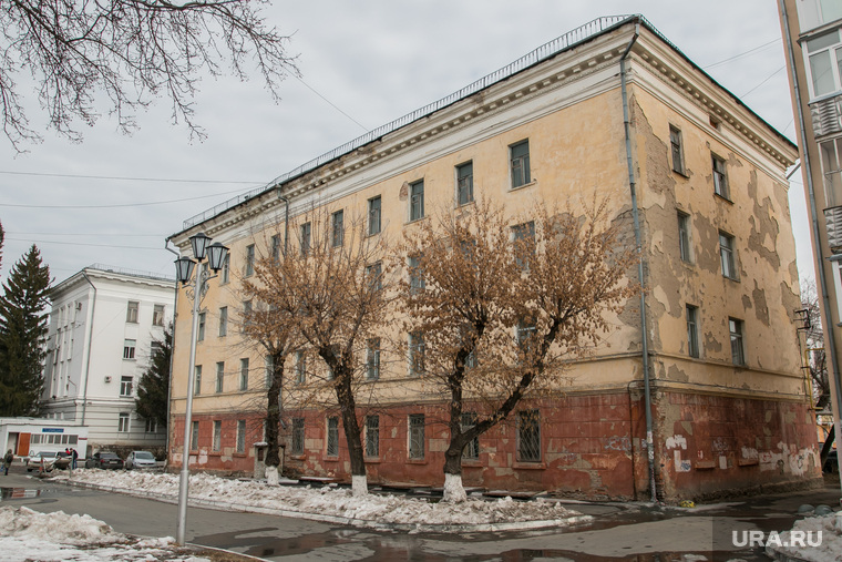 Дом построен в 1953 году и срочно нуждается в ремонте
