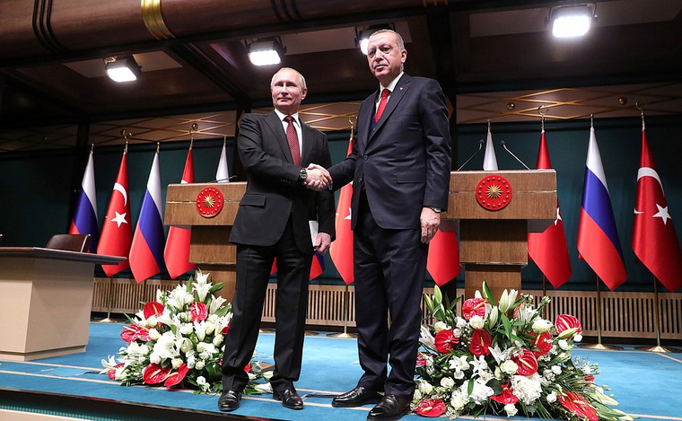 Главы двух государств представили друг другу свои делегации