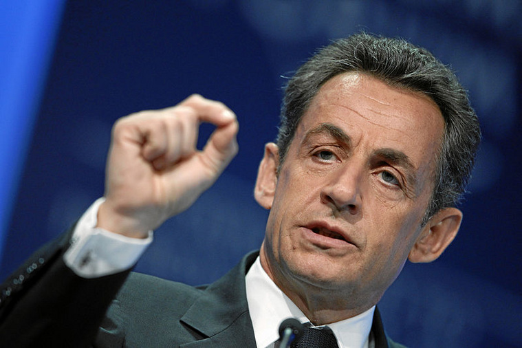 Николя Саркози получил от Каддафи 20 млн евро