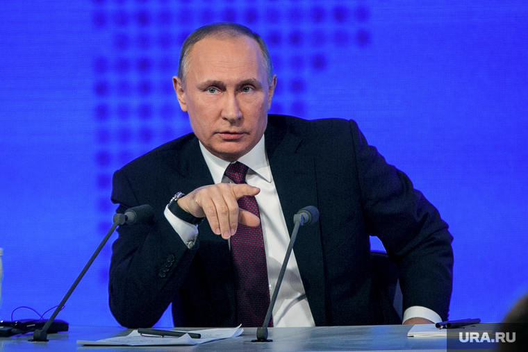 12 ежегодная итоговая пресс-конференция Путина В.В. (перезалил). Москва, портрет, путин владимир, жест рукой