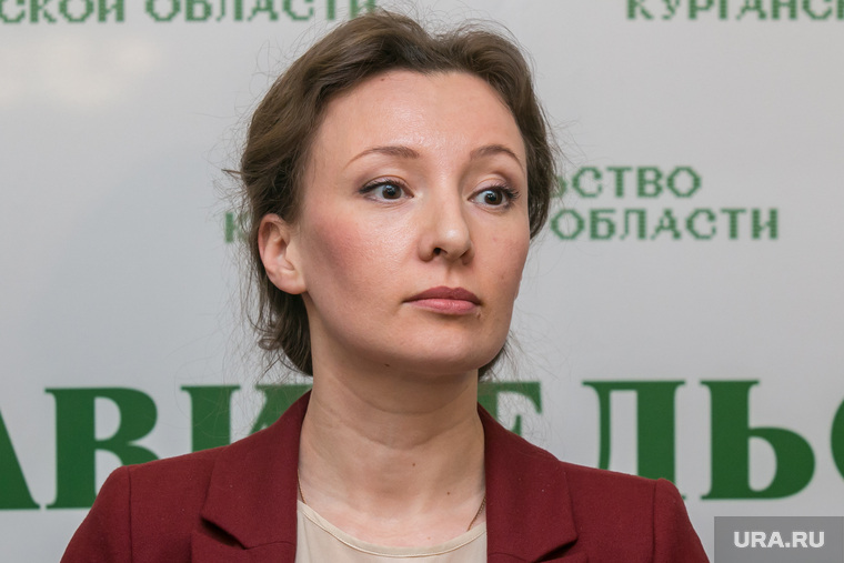 Пресс-подход Анны Кузнецовой. Курган, кузнецова анна
