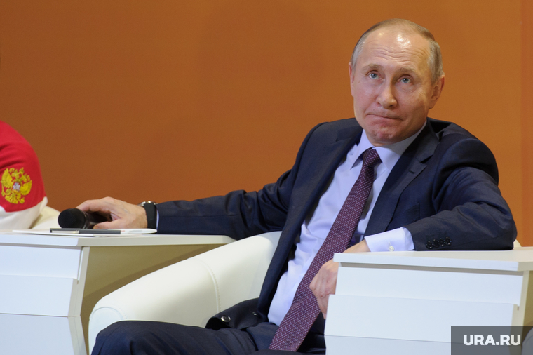 Визит Президента РФ Владимира Путина на "VI Всероссийский форум рабочей молодёжи". Екатеринбург, портрет, путин владимир