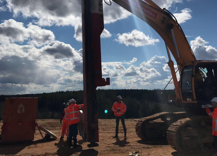 Голландские специалисты занимаются дегазацией полигона