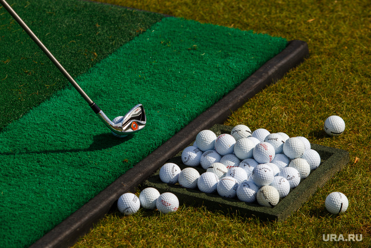 Открытие сезона на гольф-курорте Pine Creek Golf Club. Екатеринбург, клюшка, гольф, мячи для гольфа