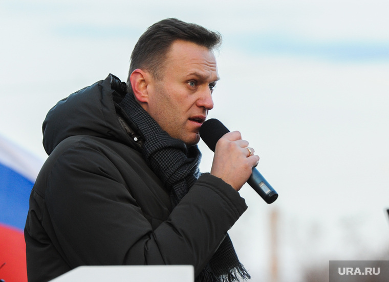 Выступление блогера. Навальный 2011. Навальный с микрофоном. Речь Навального.