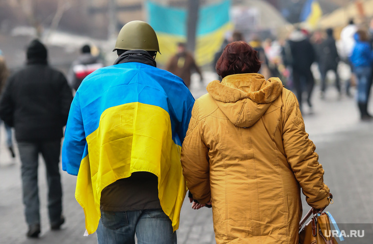 События на Майдане. Киев, флаг украины, майдан, киев, украина
