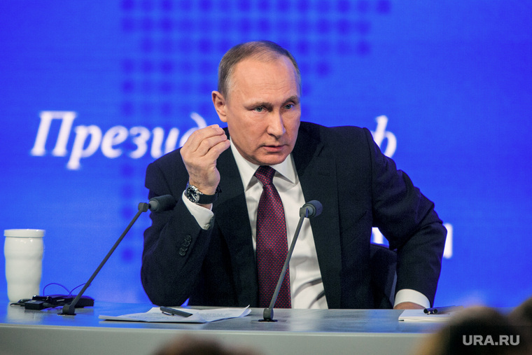 12 ежегодная итоговая пресс-конференция Путина В.В. (перезалил). Москва, портрет, путин владимир, жест рукой