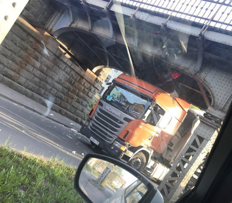 Водителям не везет с мостами в Санкт-Петербурге