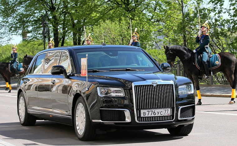Лимузин Путина гораздо легче и мощнее американского автоборта №1