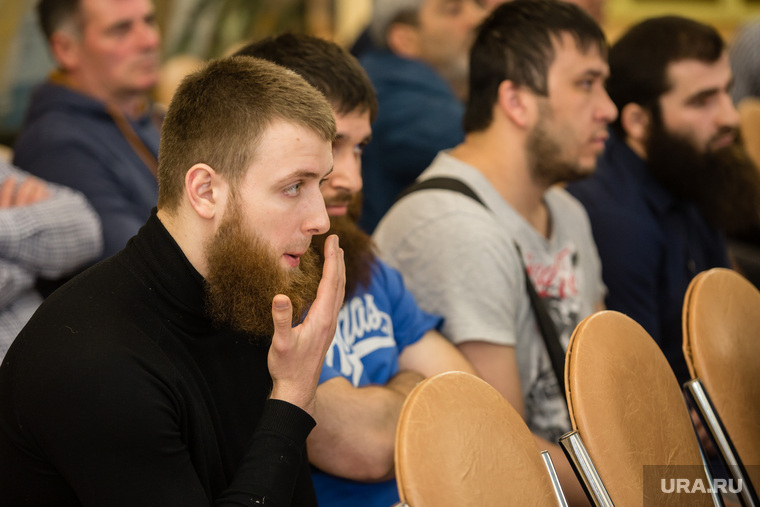 Встреча главы Сургутского района Андрея Трубецкого с представителями национальных объединений. Лянтор, мусульмане