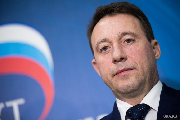 Игорь Холманских от лица президента провел консультации в Салехарде