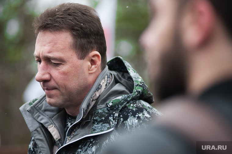 Традиционный сплав по реке Чусовой движения "В защиту человека труда". Свердловская область, деревня Слобода, холманских игорь