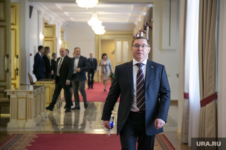 Брифинг по случаю назначения Владимира Якушева на пост министра строительства и жилищно коммунального хозяйства РФ. Тюмень, якушев владимир, портрет