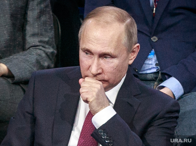 Владимир Путин на форуме ОНФ "Правда и справедливость". Калининград, путин владимир, покашливание