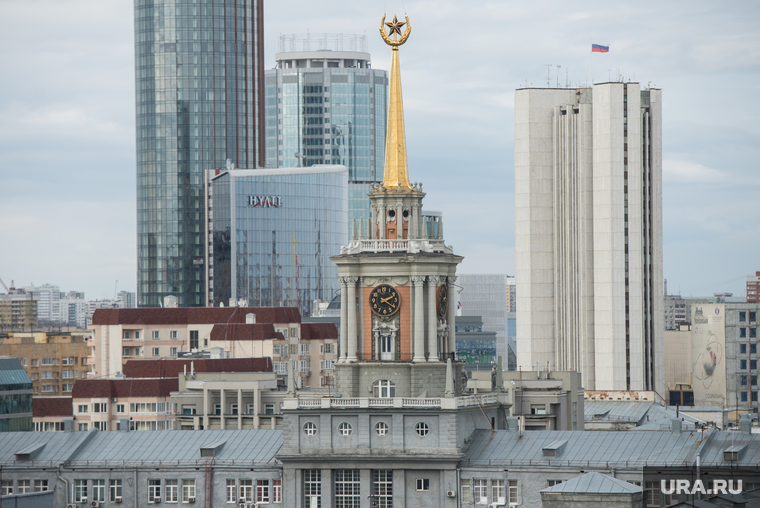 Екатеринбург с крыши "Рубина", администрация екатеринбурга, правительство области, городской пейзаж
