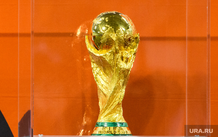 Футбольный матч, посвященный прибытию в Екатеринбург кубка чемпионата мира по футболу, кубок мира fifa