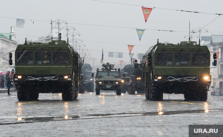 Парад Победы. Екатеринбург, военная техника, искандер