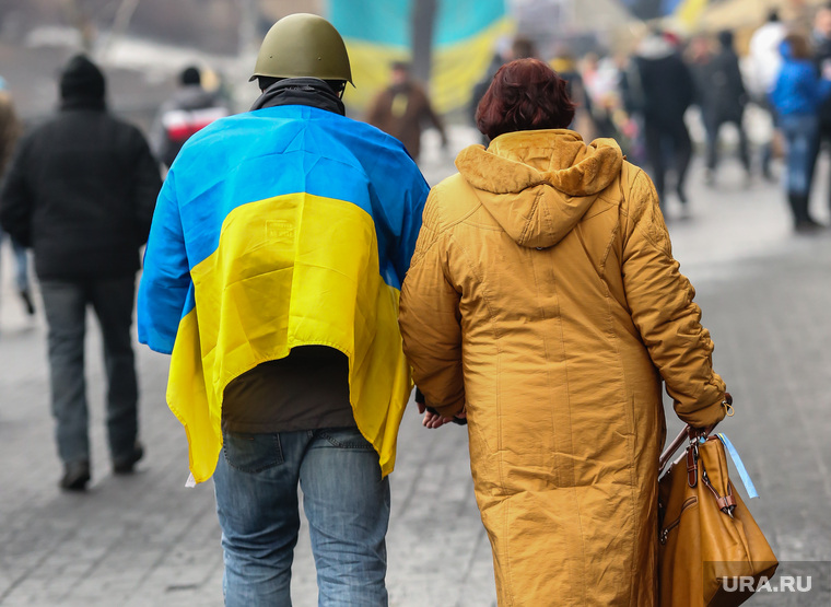 События на Майдане. Киев, флаг украины, майдан, киев, украина