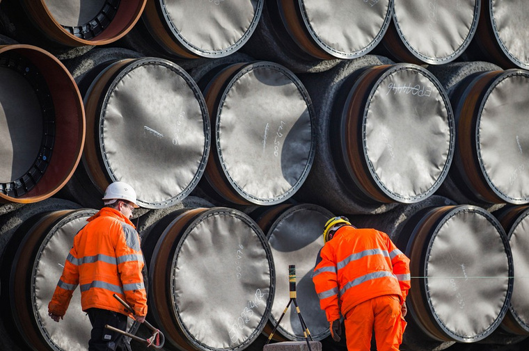 Трубы для строительства газопровода уже ждут прокладчиков не только в России, но и в Германии