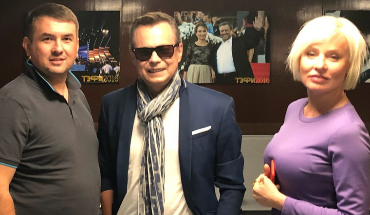 В Москве блогер подружился со экс-звездой «На-На»
