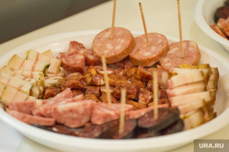 Продукты и товары. Ханты-Мансийск, продукты, колбаса, мясные изделия, еда